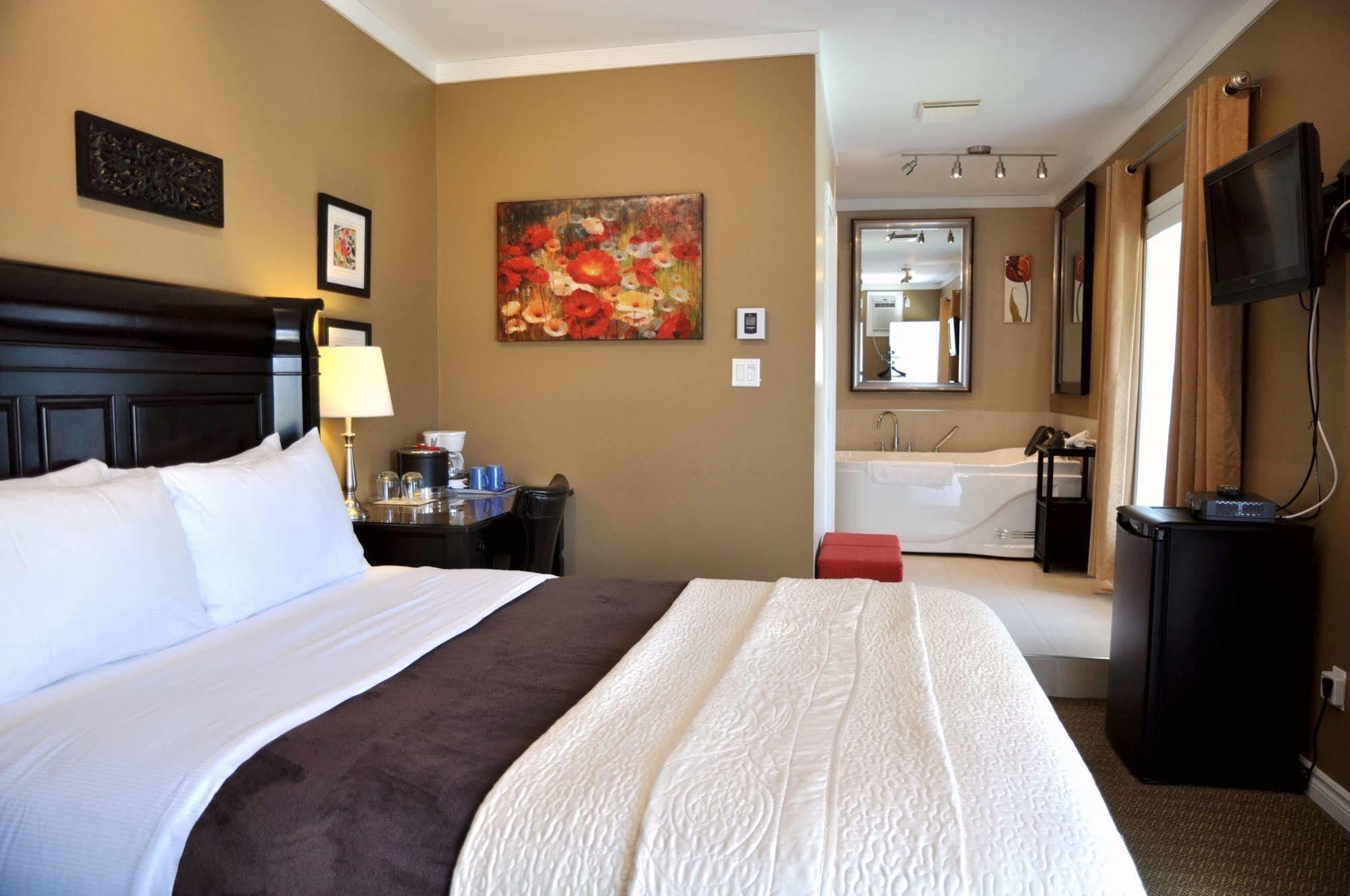 Motel Des Cedres Sherbrooke Buitenkant foto